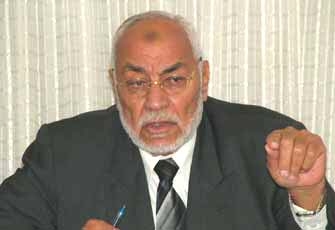 المرشد العام يطالب بابا الفاتيكان باعتذار واضح وصريح دراءا للفتنة.JPG