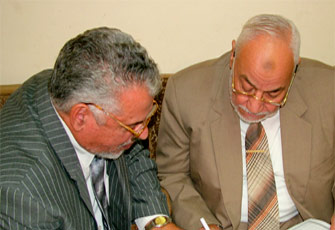 المرشد العام يعزي الحاج مسعود السبحي في وفاةابن خاله.jpg